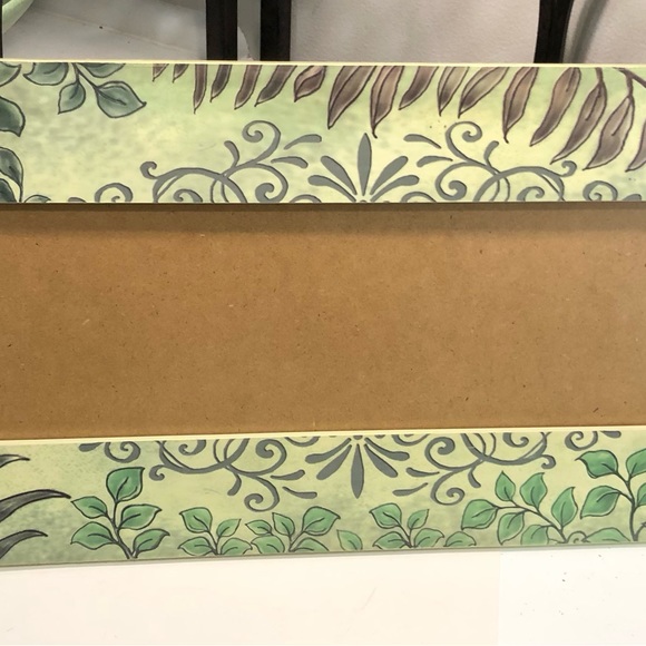 Green Leaf Picture Frame, 15x4” Opening - Picture 3 of 9